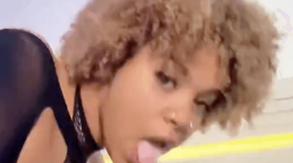 Ice Spice looking Chick Sucks Dick Properly