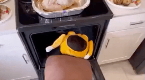 Big Booty Bitch in Front of the Stove